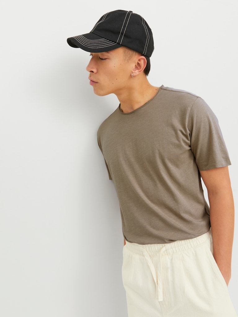 JACK & JONES JJEBASHER TEE O-NECK SS NOOS Cloud Dancer/REG Freizeitshirts /-hemden JACK & JONES