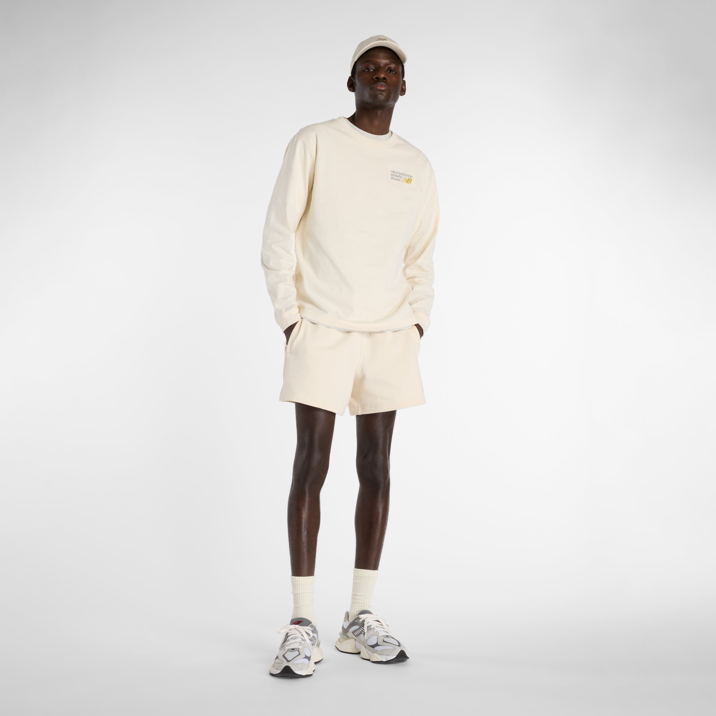 NEW BALANCE Athletics Premium Back Logo Long Sleeve Freizeitshirts /-hemden NEW BALANCE PEF S