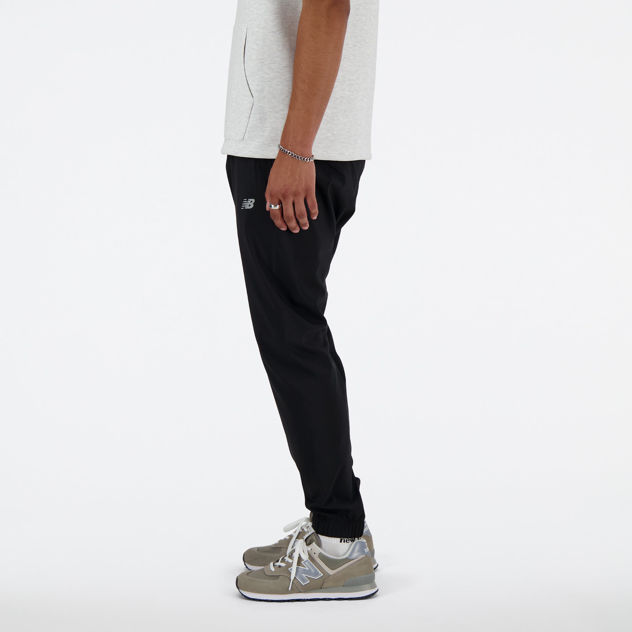 NEW BALANCE Sport Essentials Woven Jogger Black BK Trainingshosen & Jogginghosen NEW BALANCE