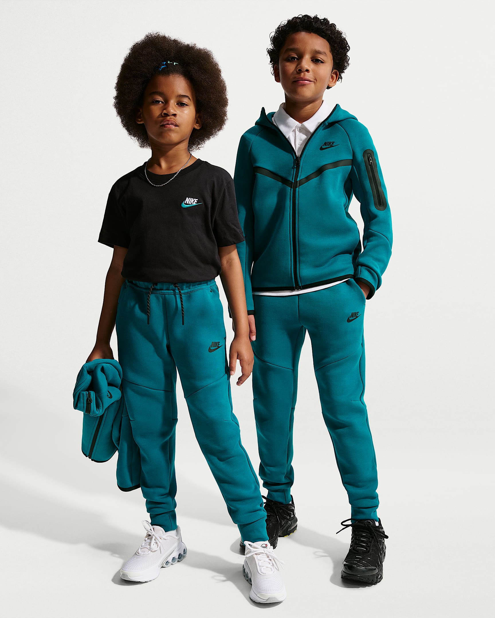 NIKE B NSW TCH FLC JGGR - PD Trainingshosen & Jogginghosen NIKE BRIGHT SPRUCE/BLACK/BLACK S