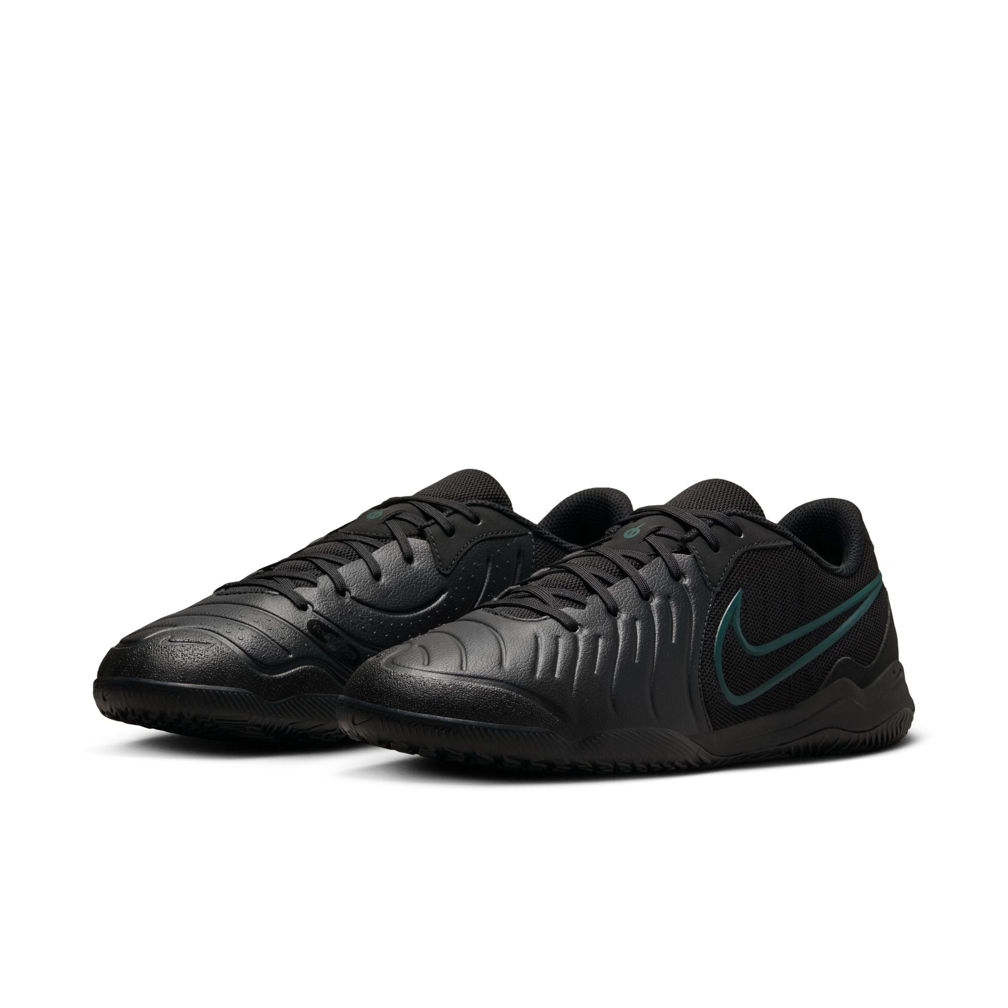 NIKE LEGEND 10 ACADEMY IC Halle NIKE