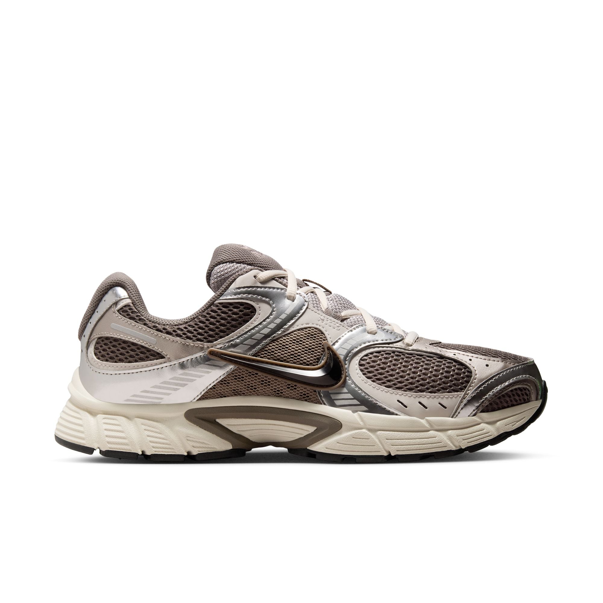 NIKE NIKE V5 RNR Sneaker NIKE LT BRITISH TAN/WHITE 41