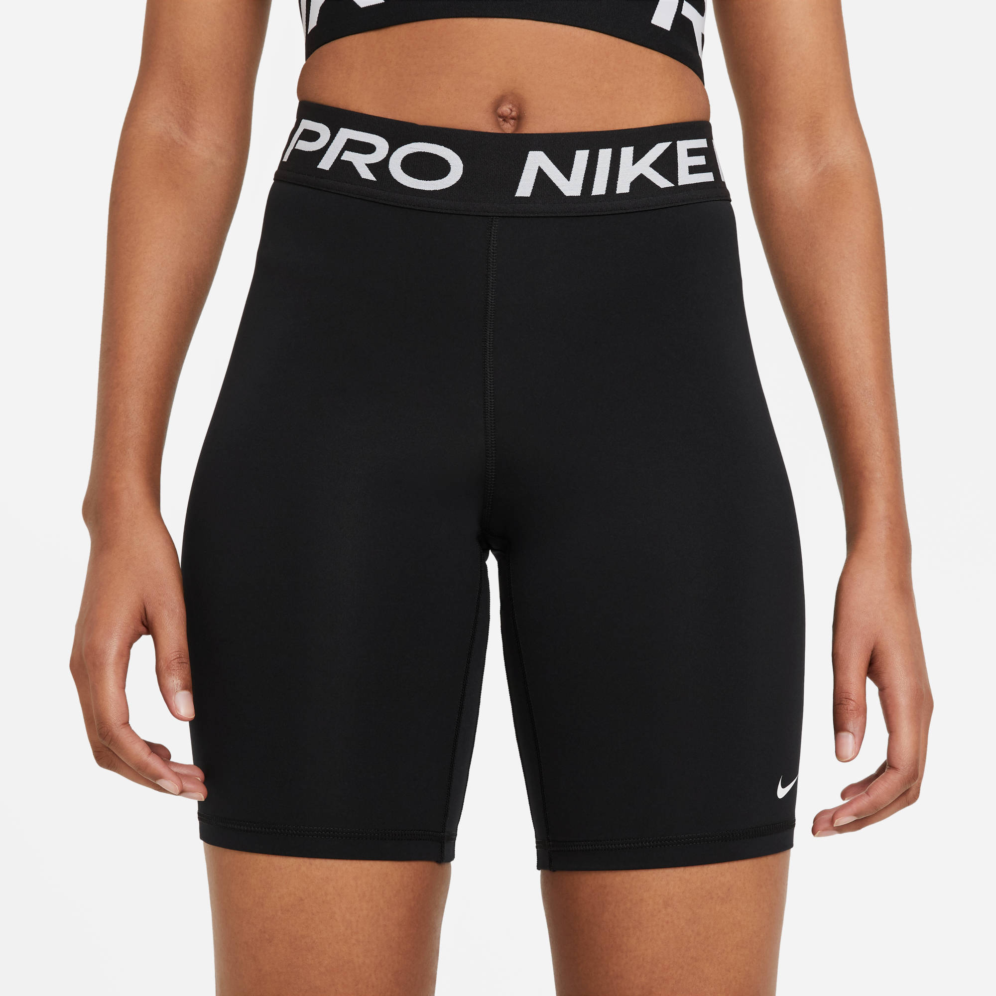 NIKE W NP 365 SHORT 8IN 010 BLACK/WHITE Trainingshosen & Jogginghosen NIKE