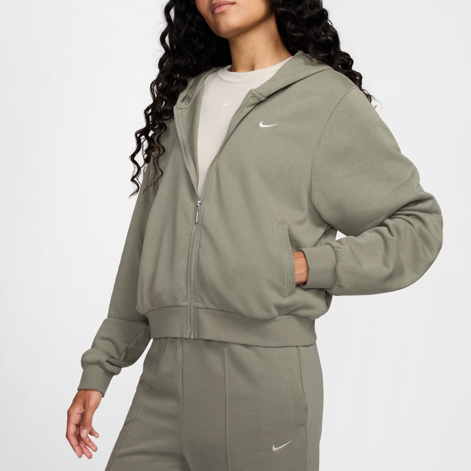 NIKE W NSW NK CHLL FT FZ HDY Freizeitshirts /-blusen NIKE