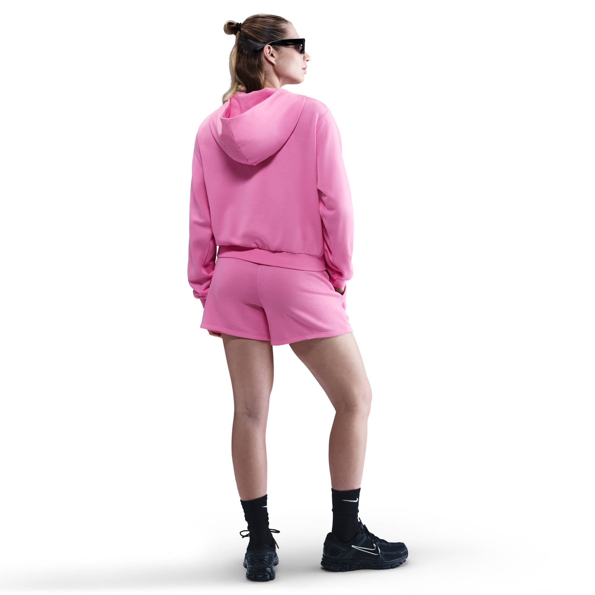 NIKE W NSW NK CHLL FT MR 4IN SHORT Hosen NIKE