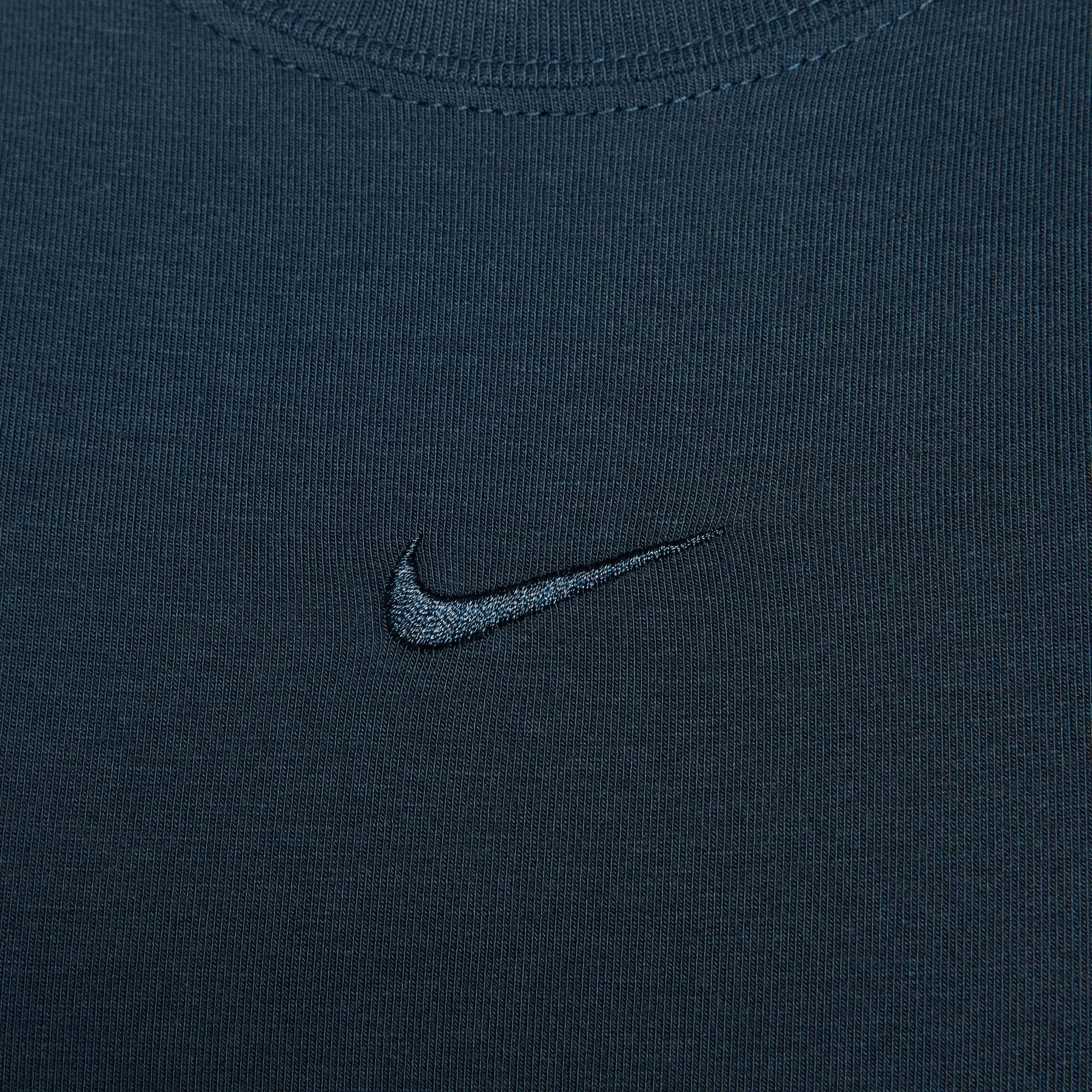 NIKE W NSW NK CHLL KNT MD CRP Freizeitshirts /-blusen NIKE