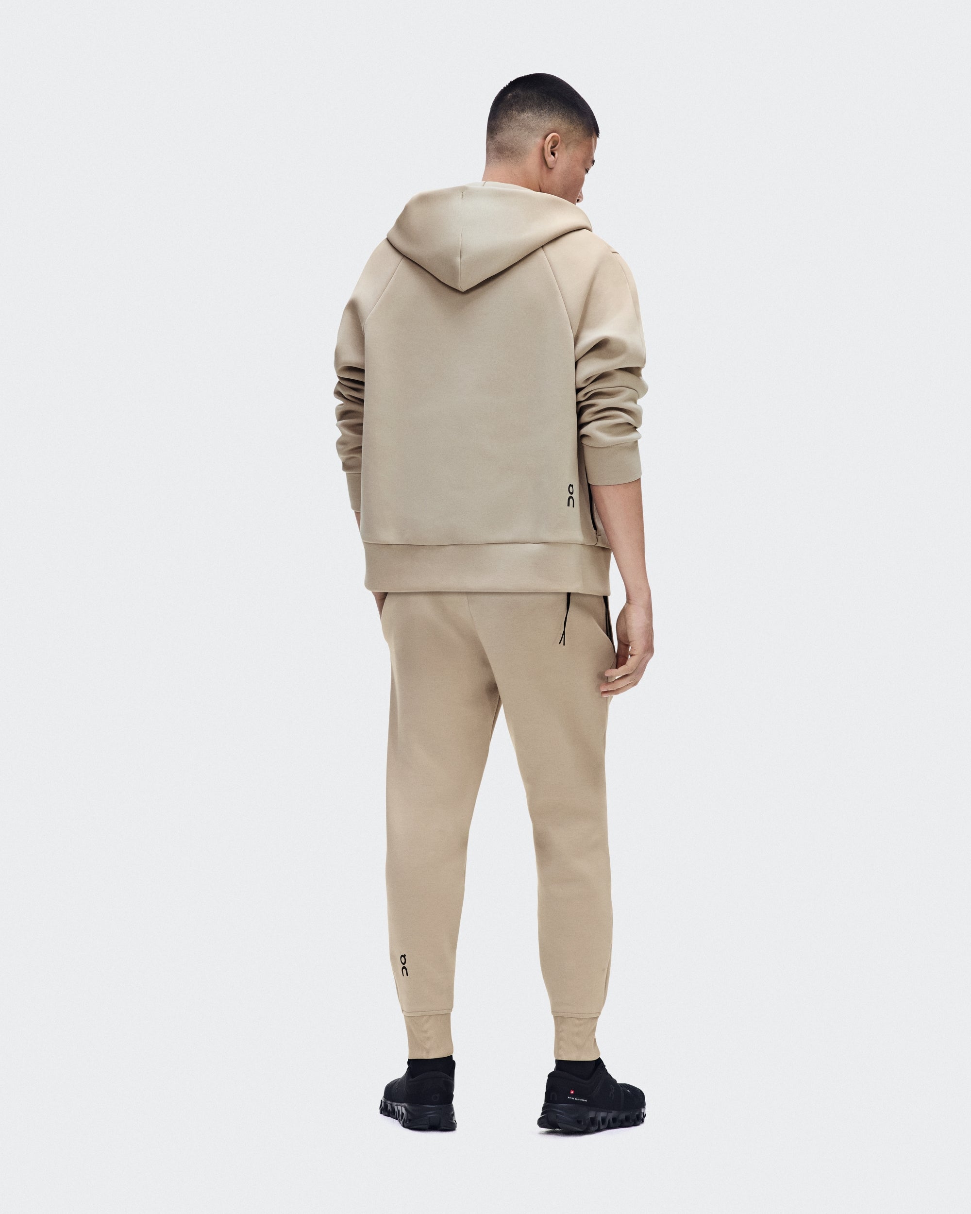 ON Focus Tech Zip Hoodie Fußballoberteile ON