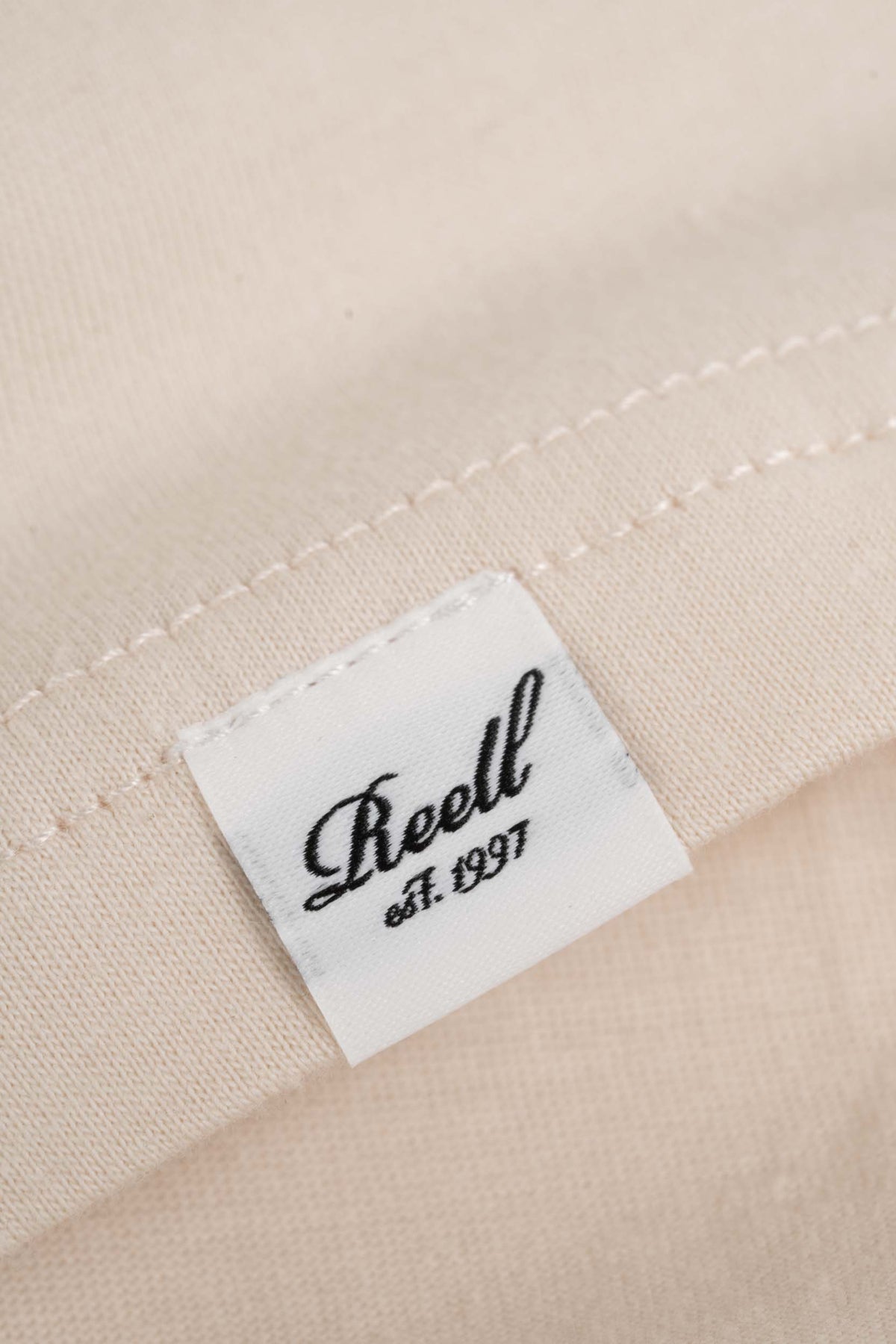 REELL Staple Logo T-Shirt Freizeitshirts /-hemden REELL