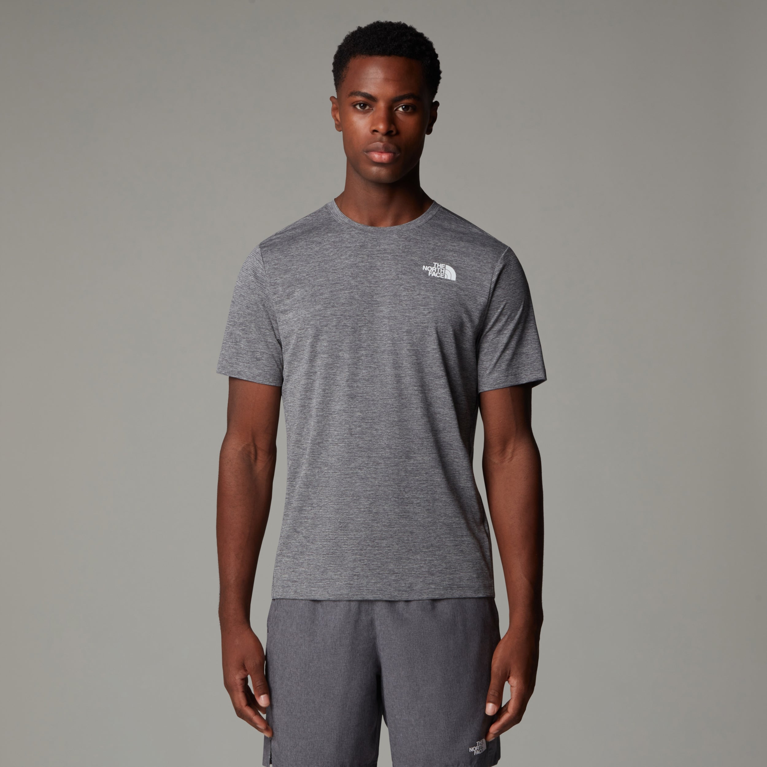 THE NORTH FACE M 24/7 S/S TEE REG TNF MEDIUM GREY HEATHER Trainingsshirts THE NORTH FACE