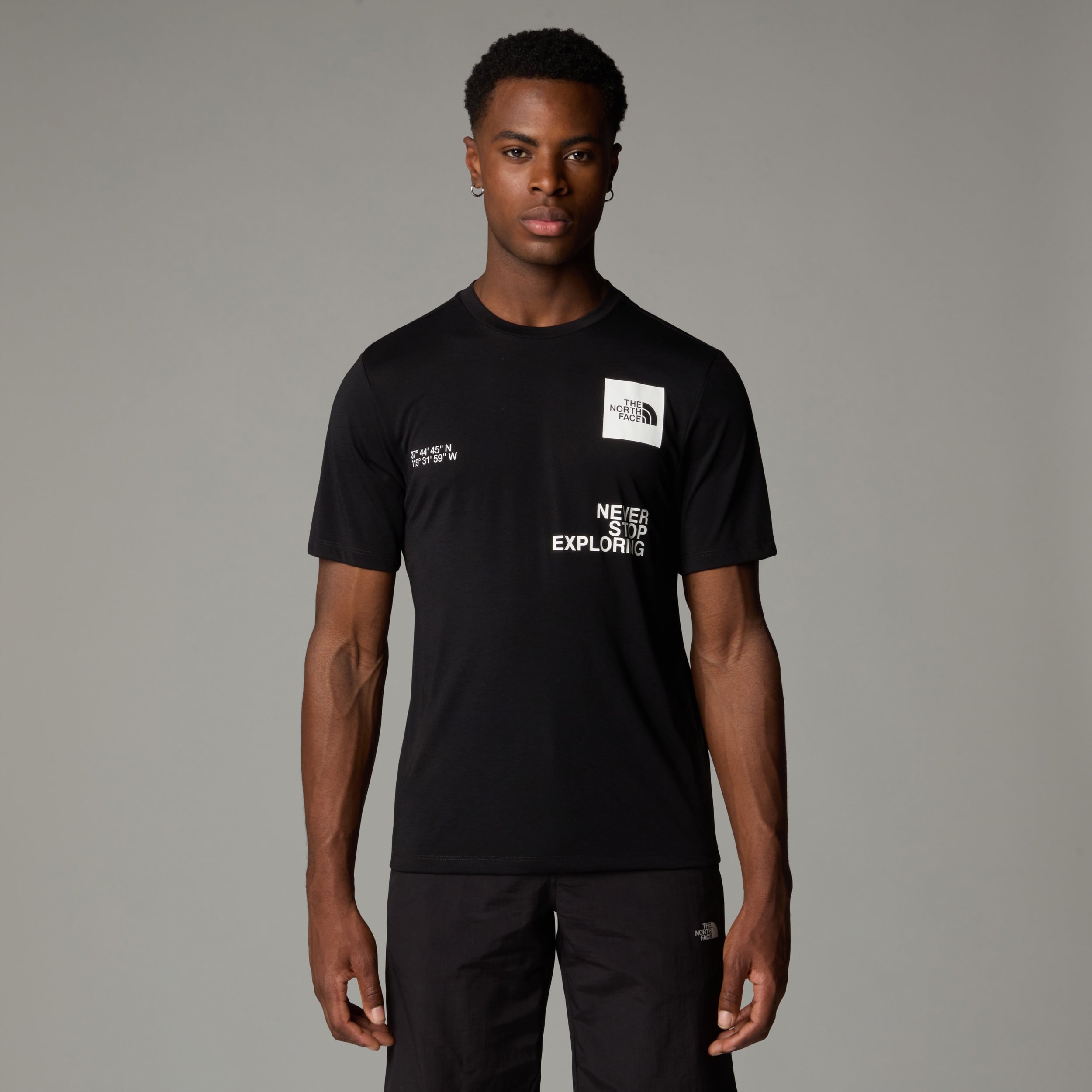 THE NORTH FACE M MOUNTAIN FOUNDATION COORDINA TNF BLACK Trainingsshirts THE NORTH FACE