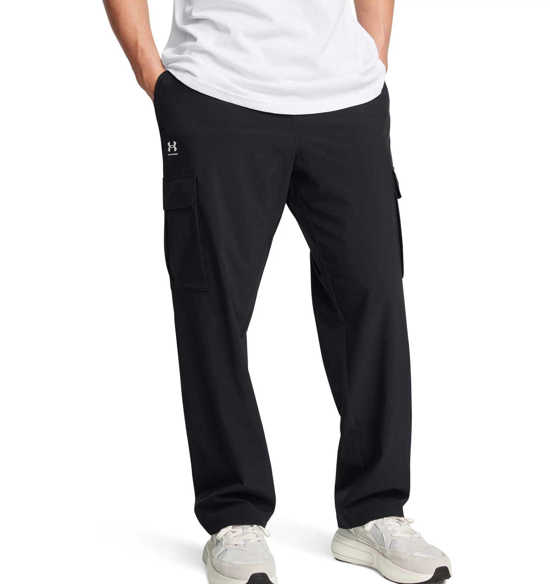 UNDER ARMOUR UA VIBE WOVEN CARGO PANTS 001 BLACK Freizeithosen UNDER ARMOUR
