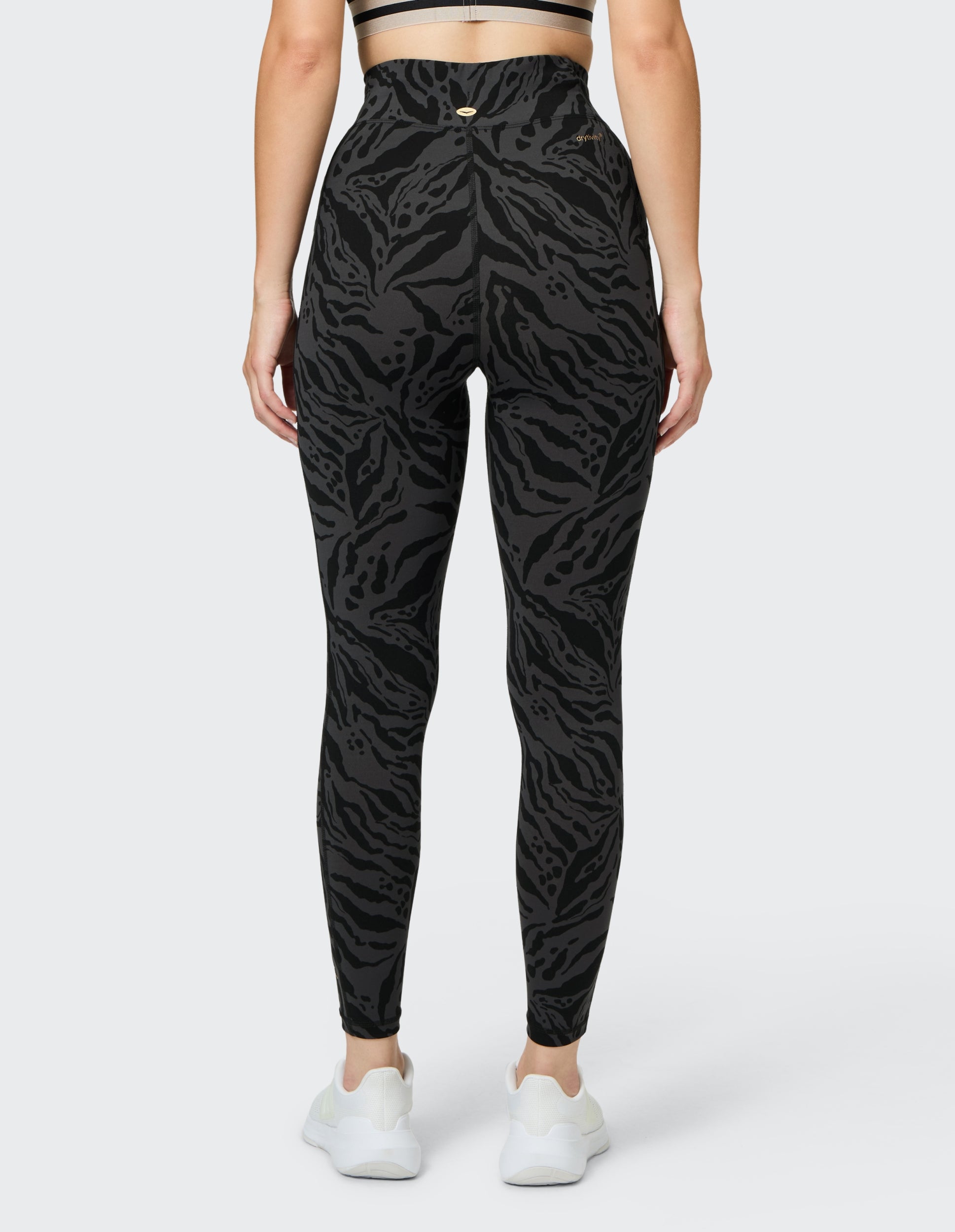 VENICE BEACH VB_Keeva DCAO Tights 1/1 AOP tiger_tonal Trainingshosen & Jogginghosen VENICE BEACH