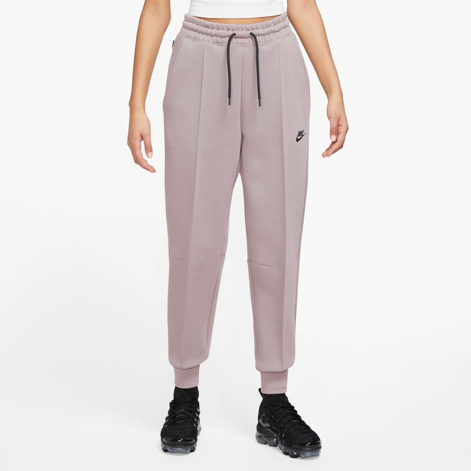 NIKE W NSW TCH FLC MR JGGR Damen Freizeit-, Sport-, Trainingshose Trainingshosen & Jogginghosen NIKE PLATINUM VIOLET/BLACK XS