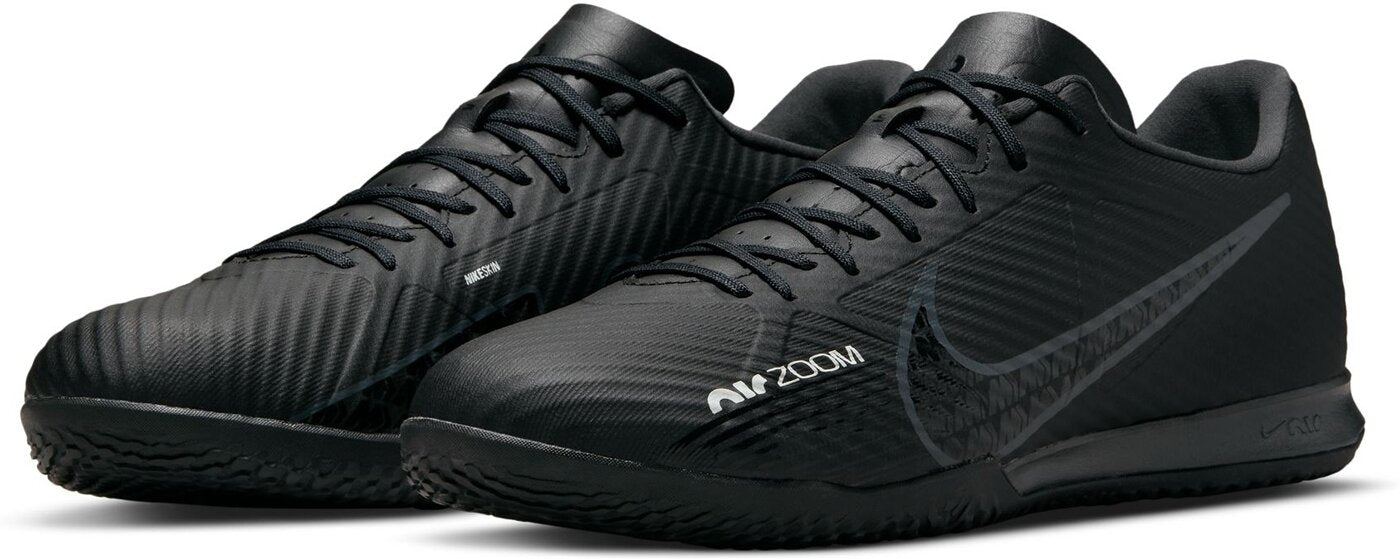 NIKE ZOOM VAPOR 15 ACADEMY IC Halle NIKE