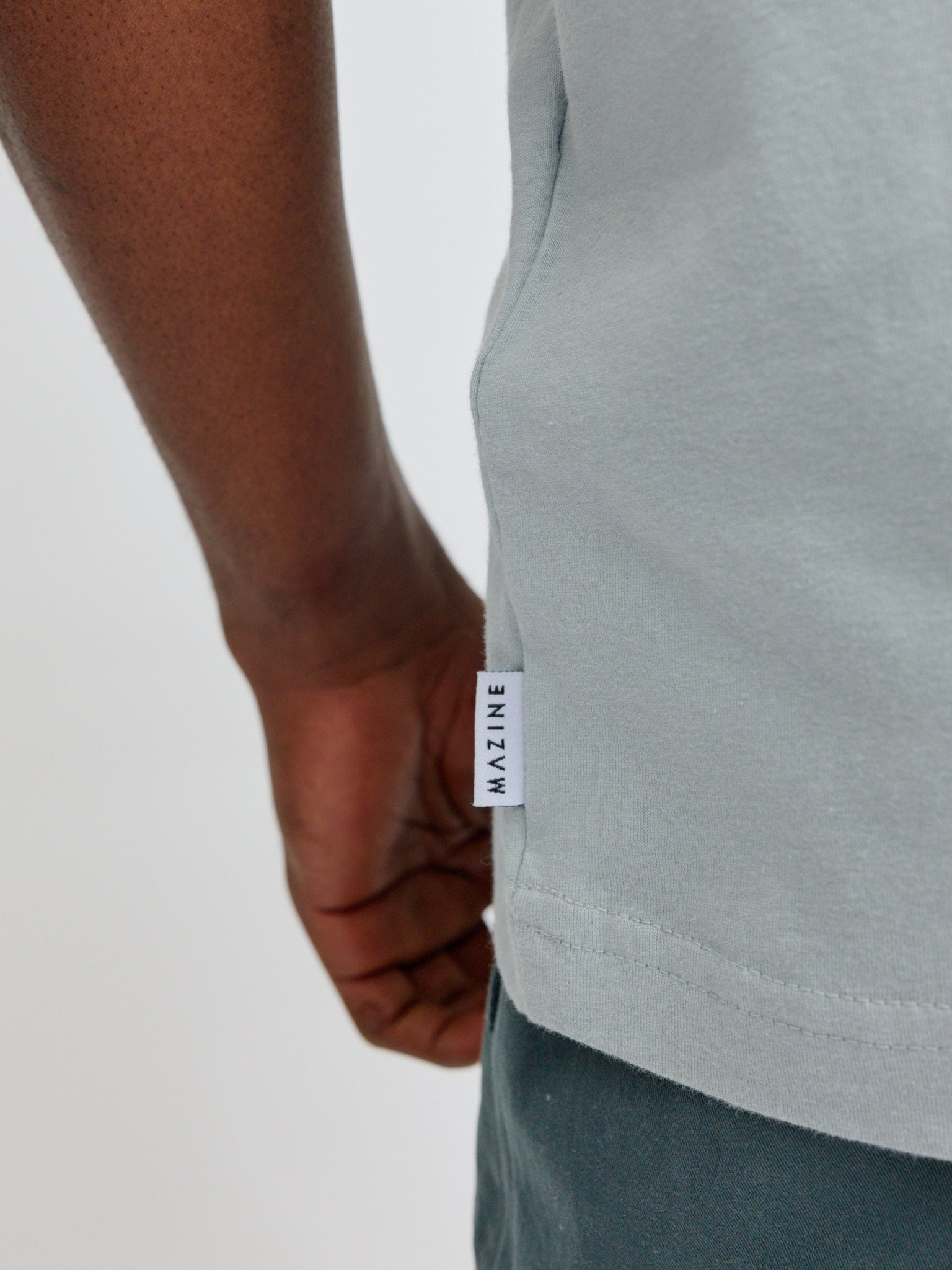 MAZINE Chest Print T-Shirt Freizeitshirts /-hemden MAZINE