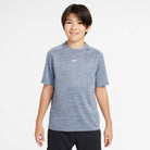 NIKE B NK DF MULTI SS TOP LBR HTHR Freizeitpullover NIKE WORLD INDIGO/CELESTINE BLUE/WH XS