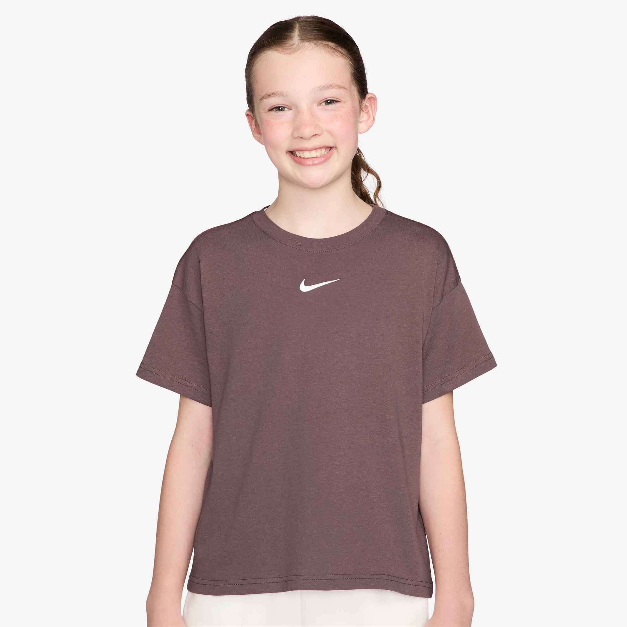 NIKE G NSW TEE BOY ESSNTL LBR 100 WHITE Freizeitshirts /-hemden NIKE VIOLET FROST/MTLC PEWTER-DK SM XS