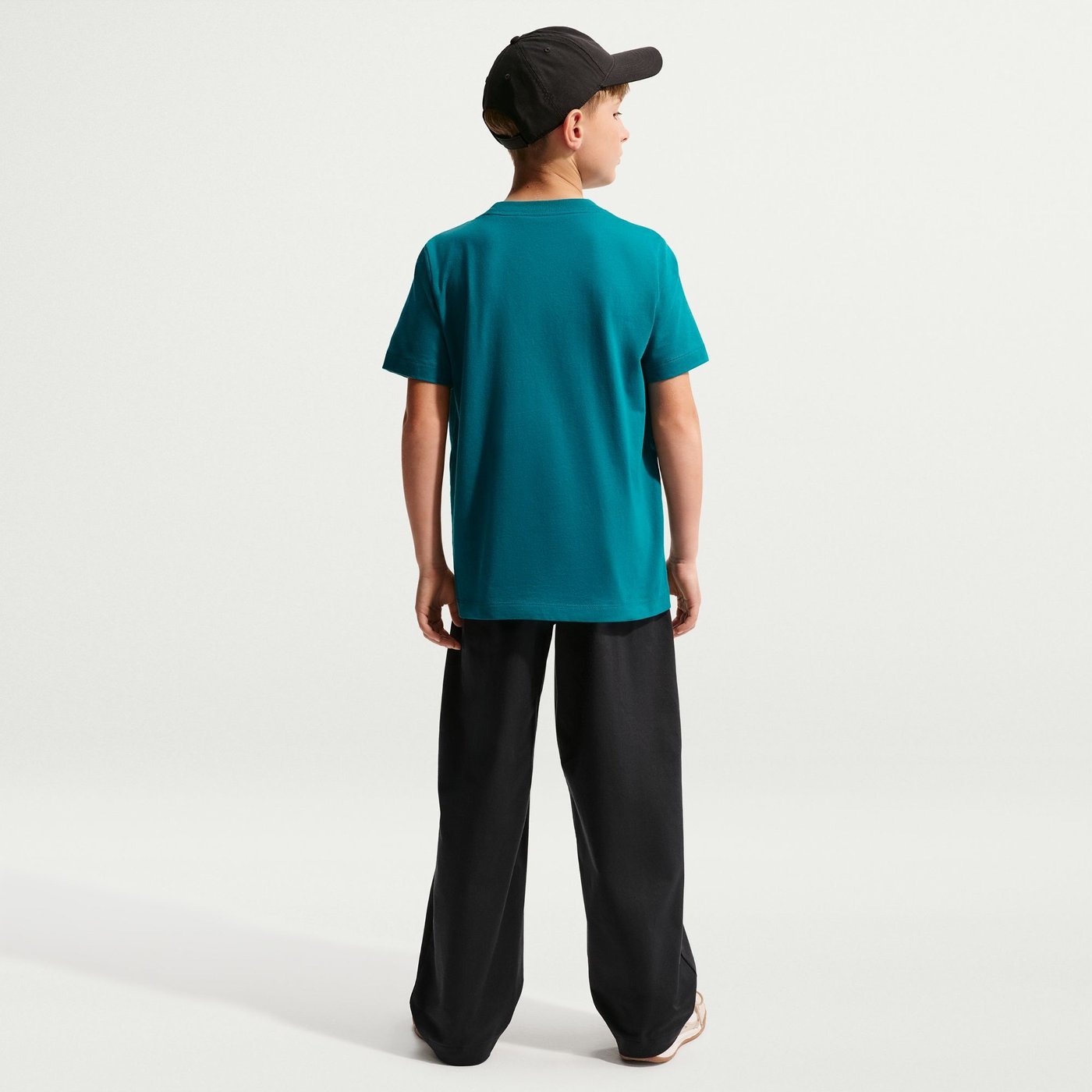 NIKE K NSW TEE EMB FUTURA LBR Freizeitshirts /-hemden NIKE