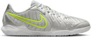 NIKE LEGEND 10 ACADEMY IC Halle NIKE METALLIC SILVER/WHITE-VOLT 39