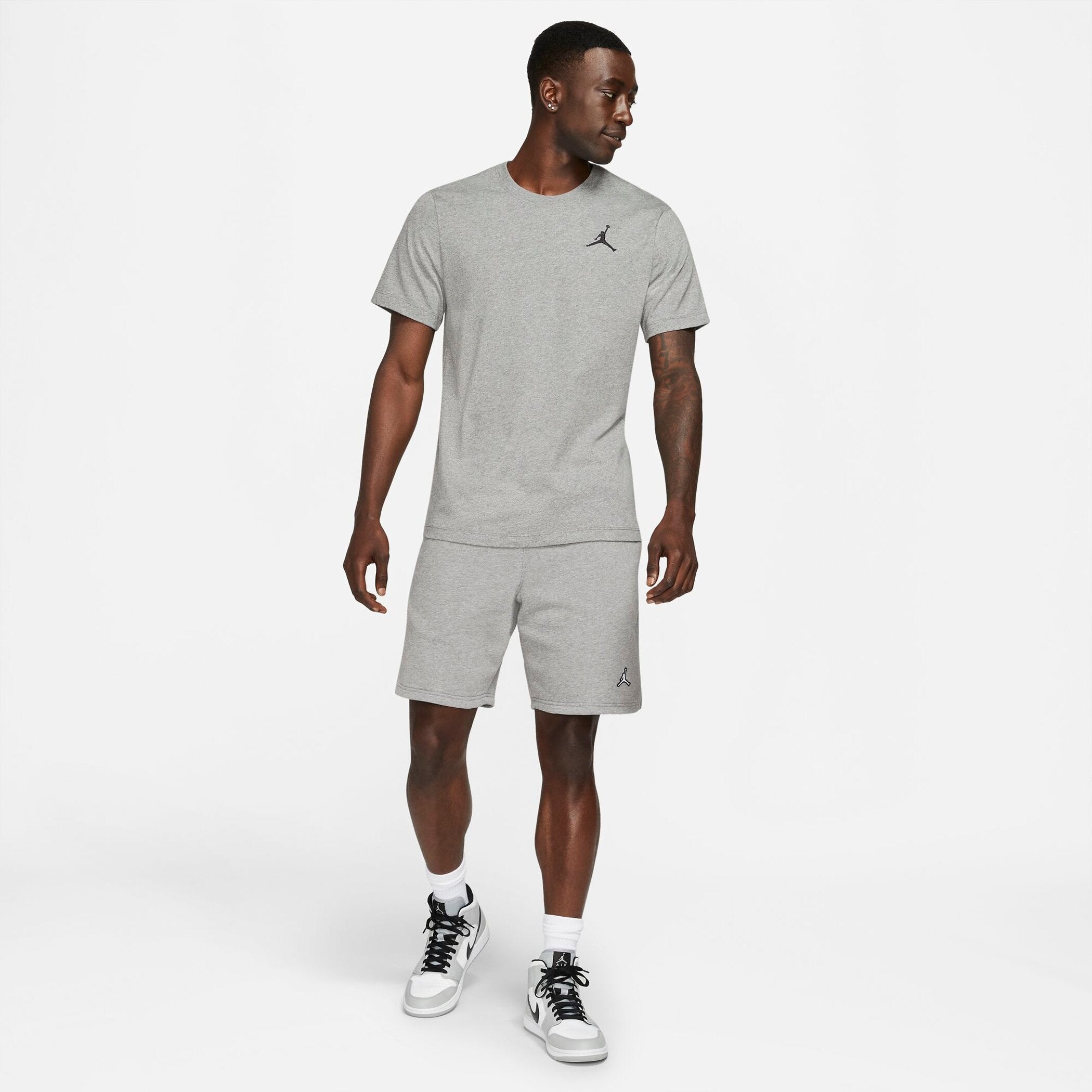 NIKE M J JUMPMAN EMB SS CREW Freizeitshirts /-hemden NIKE