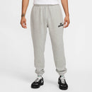 NIKE M NK CLUB BB CF PANT NSW GFX 063 DK GREY HEATHER/LT SMOKE G Freizeithosen NIKE 063 DK GREY HEATHER/LT SMOKE G S