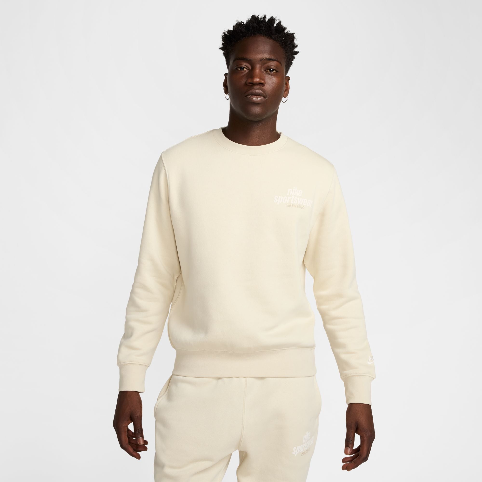NIKE M NK CLUB BB CREW NSW GFX 063 DK GREY HEATHER/BLACK Freizeitpullover NIKE 234 LT KHAKI/SAIL S