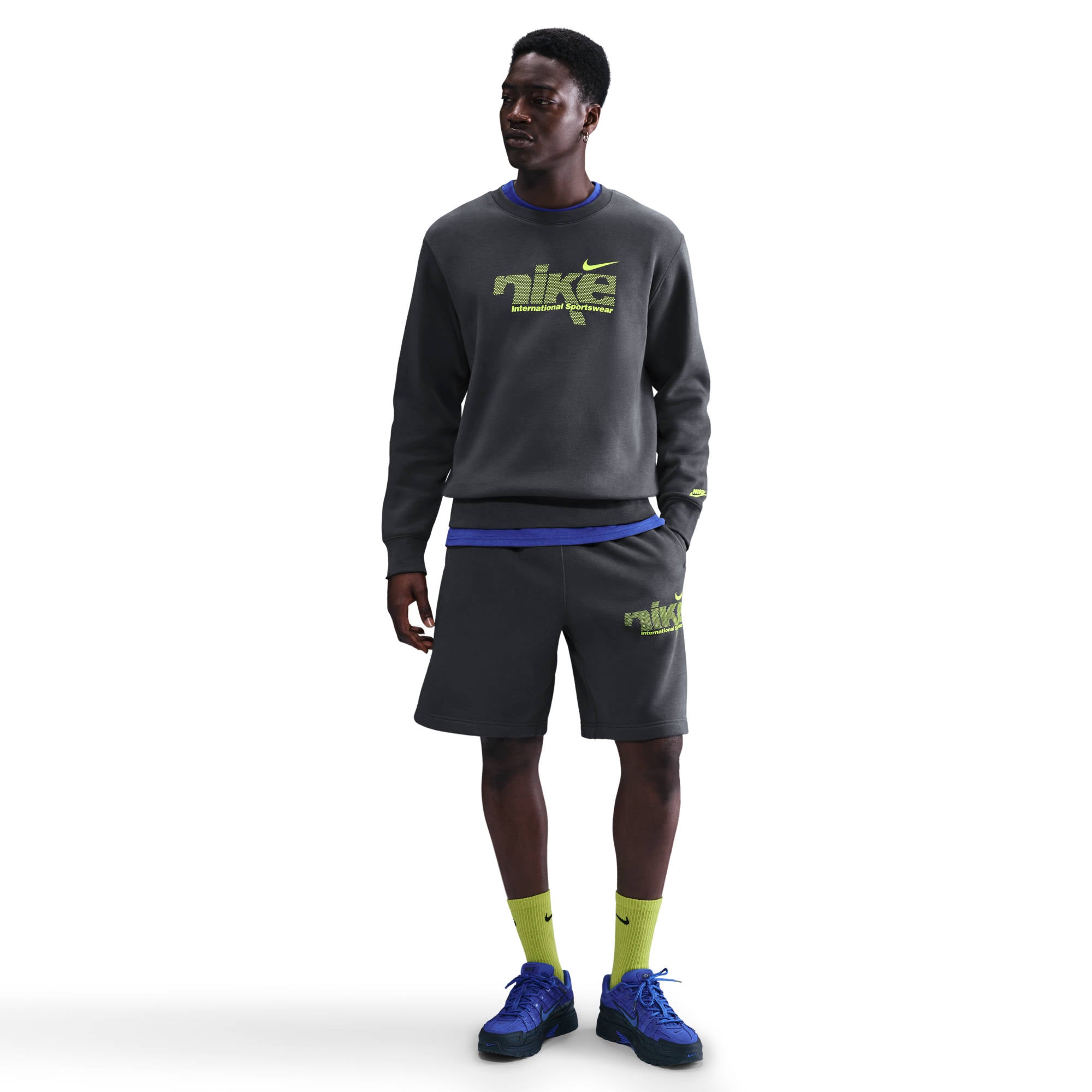 NIKE M NK CLUB BB CREW SWSH SPORT Freizeitshirts /-hemden NIKE BLACK/BLACK-DK SMOKE GREY S
