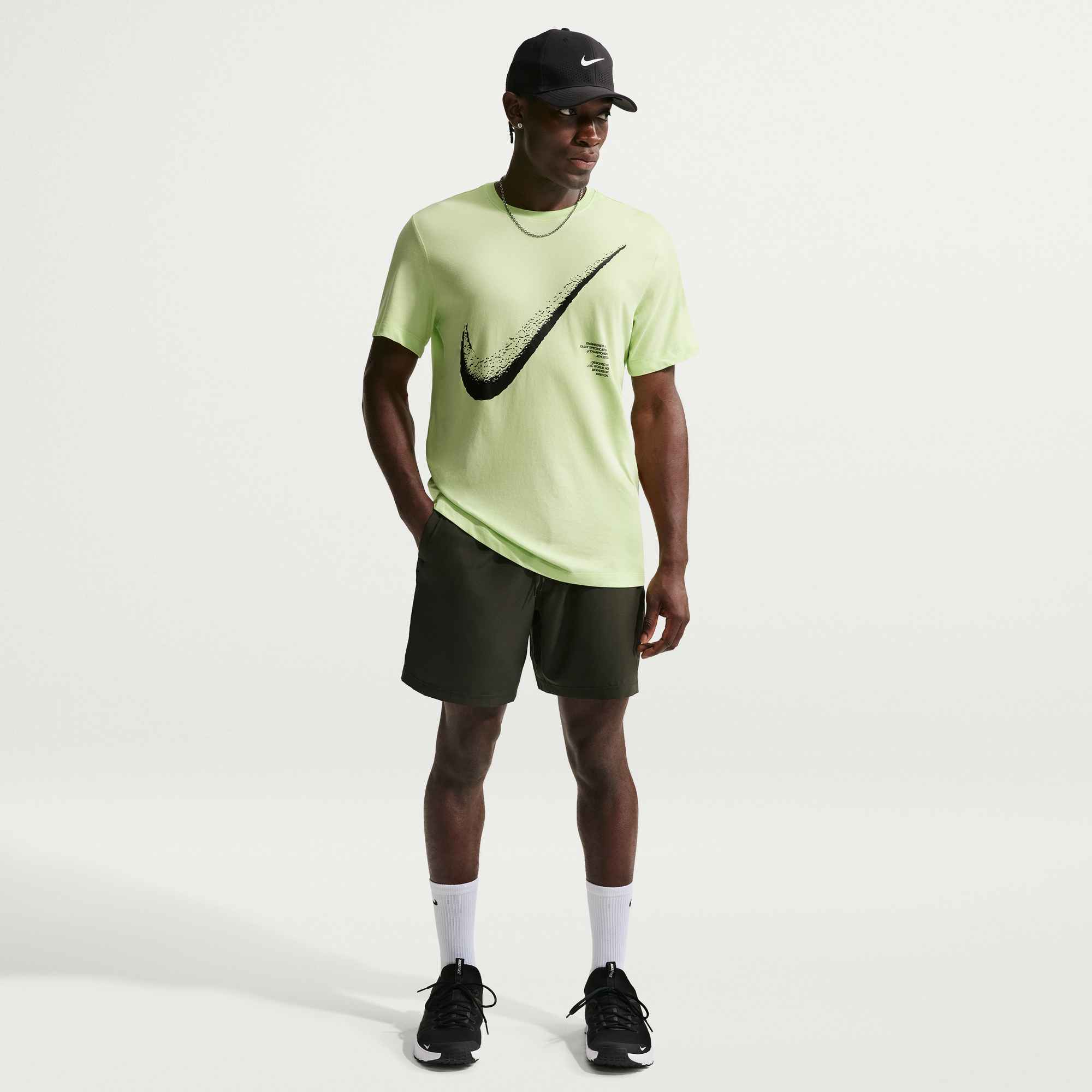 NIKE M NK DF FORM 7IN UL SHORT Trainingshosen & Jogginghosen NIKE SEQUOIA/BLACK S