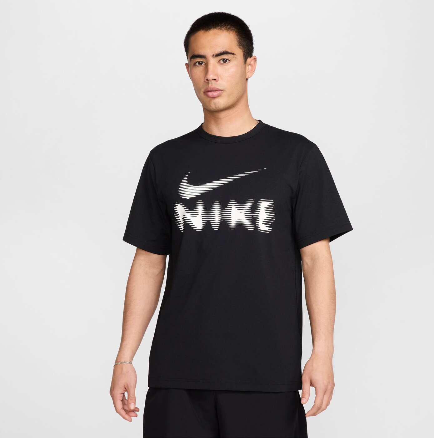 NIKE M NK DF UV HYVERSE GFX SS Trainingsshirts NIKE 10 S