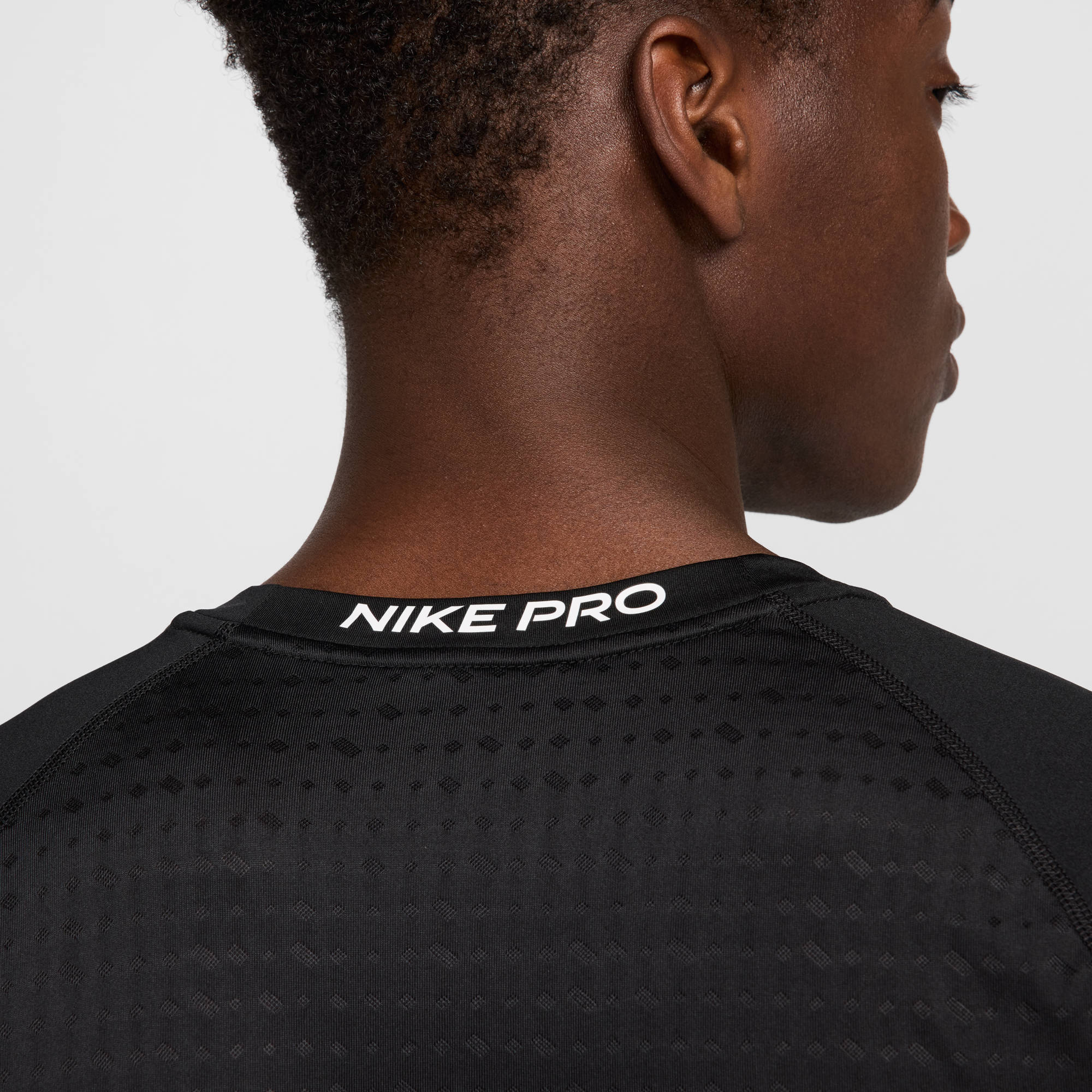 NIKE M NP BREATHE SLIM SS TOP Trainingsshirts NIKE