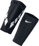 NIKE NK GUARD LOCK ELITE SLV Fußballzubehör NIKE 011 BLACK/WHITE S
