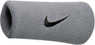 NIKE SWOOSH DOUBLEWIDE WRISTBANDS Tenniszubehör NIKE 1315 MATTE SILV -