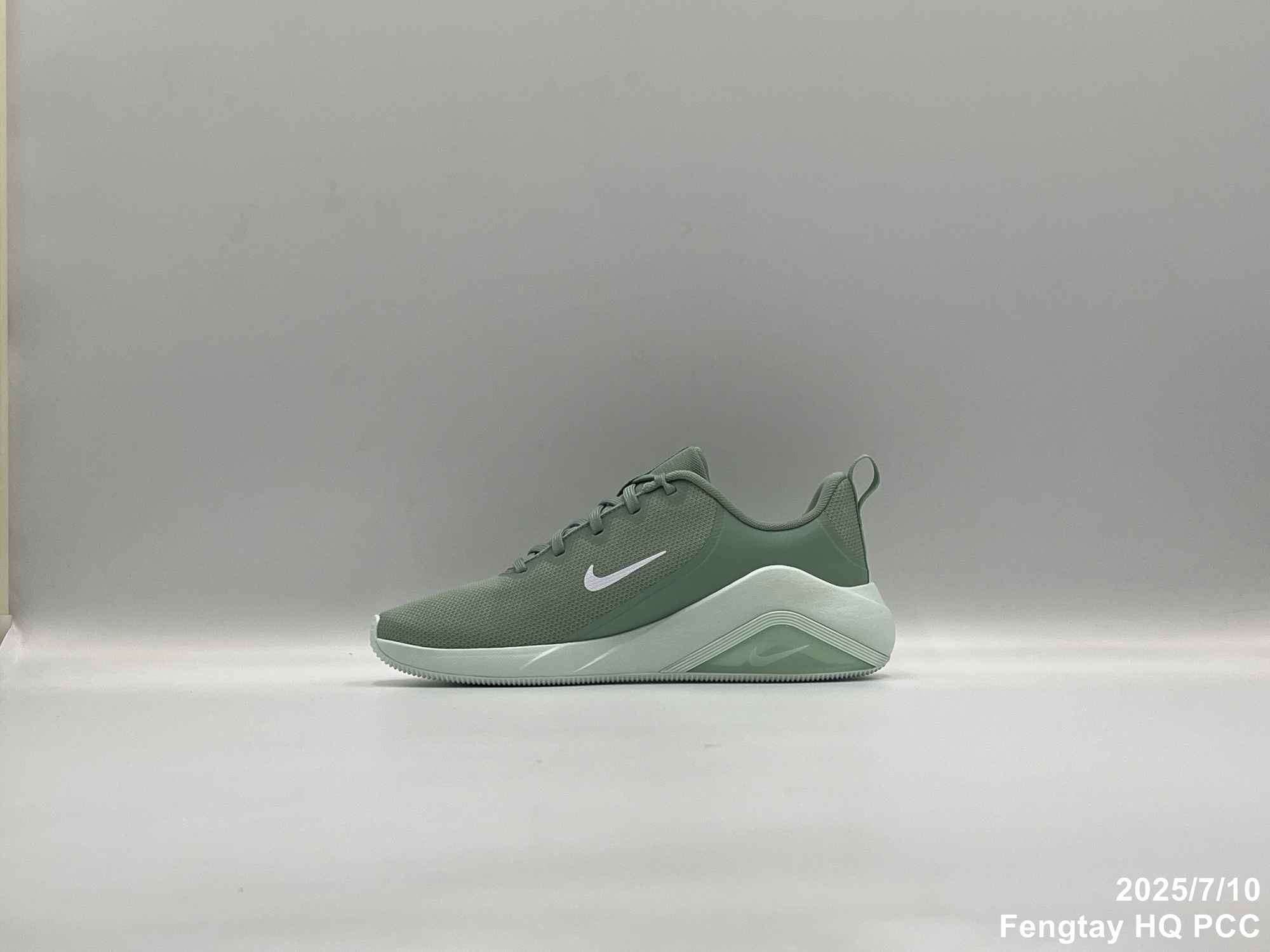 NIKE W NIKE AIR ZOOM BELLA 7 101 WHITE/BRIGHT CRIMSON-WHITE Trainingsschuhe NIKE