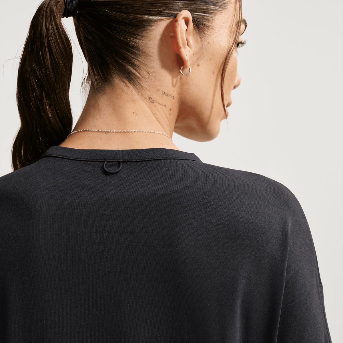 NIKE W NK DF 24.7 IS LGT SS TOP Trainingsshirts NIKE