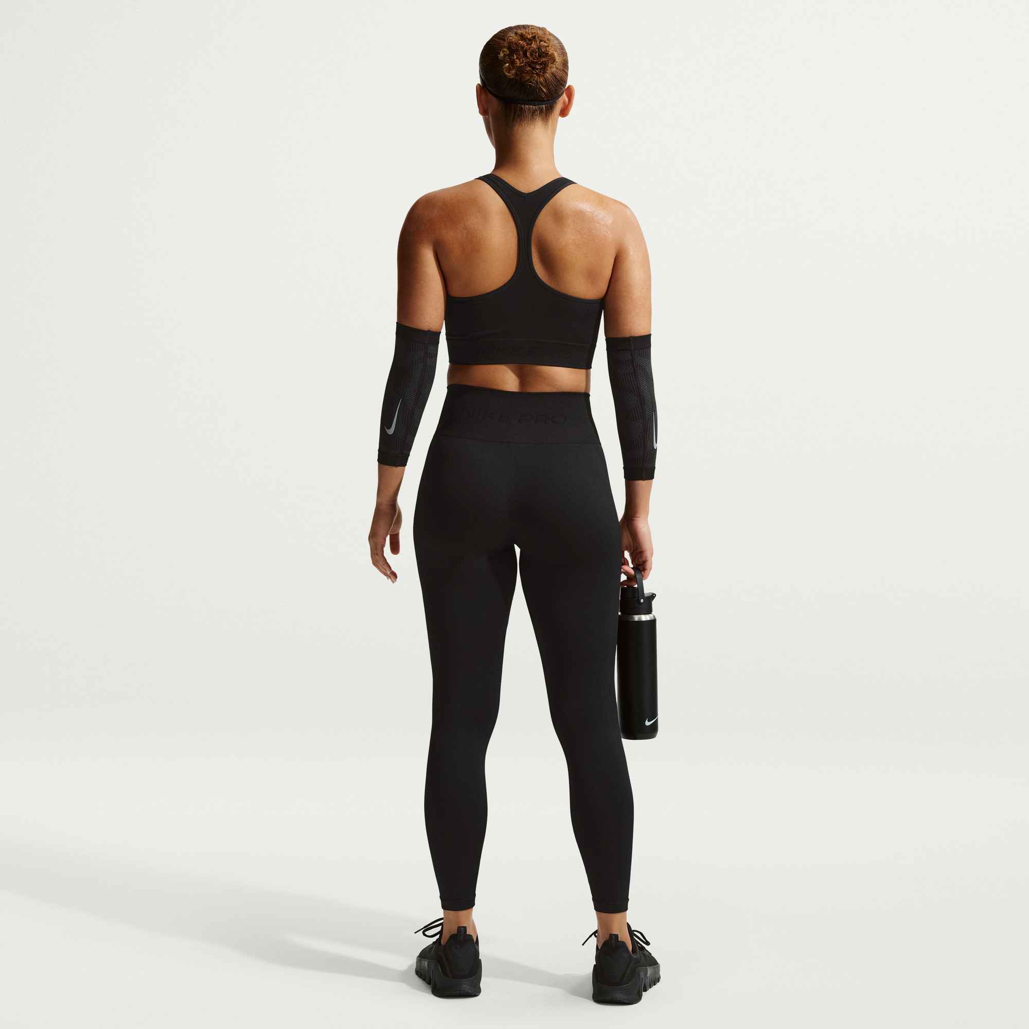 NIKE W NP DF SMLS HR 7/8 TIGHT Trainingshosen & Jogginghosen NIKE