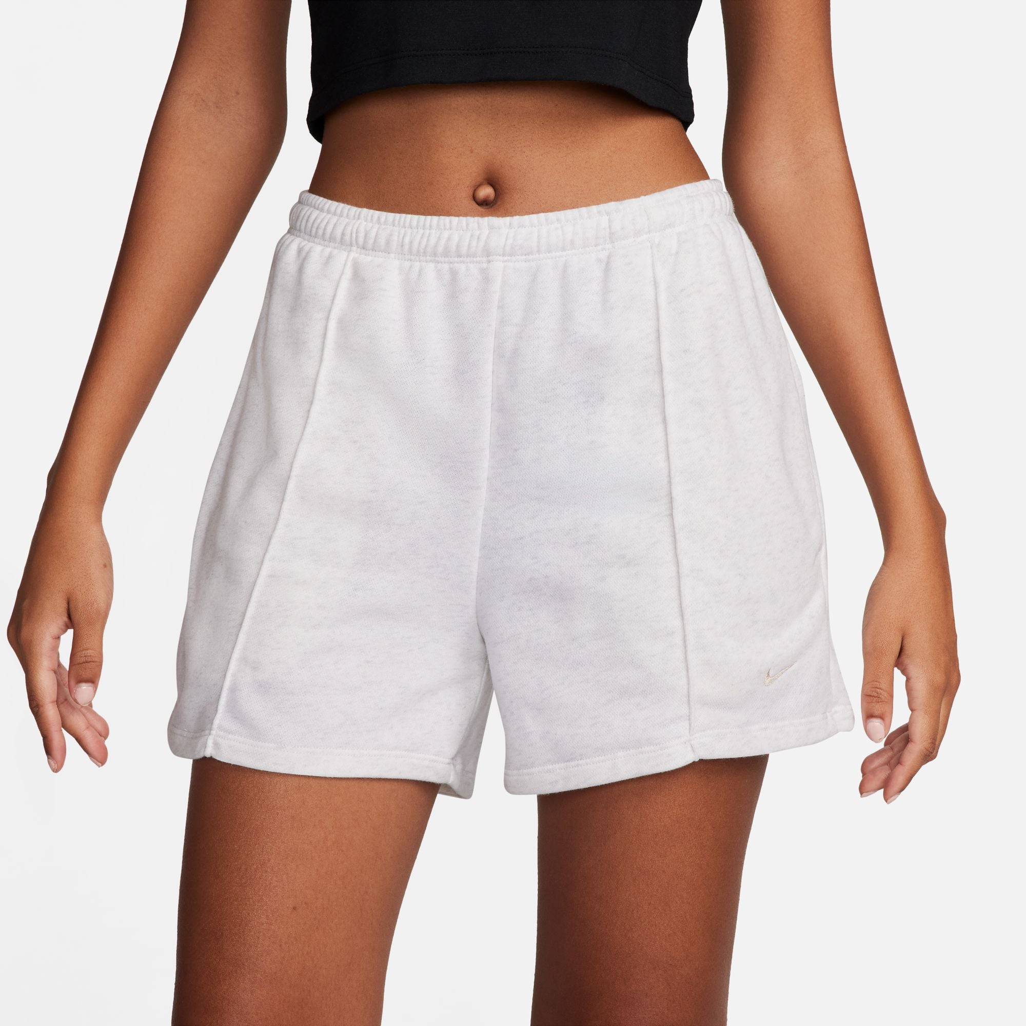 NIKE W NSW NK CHLL FT MR 4IN SHORT Hosen NIKE weiss XS