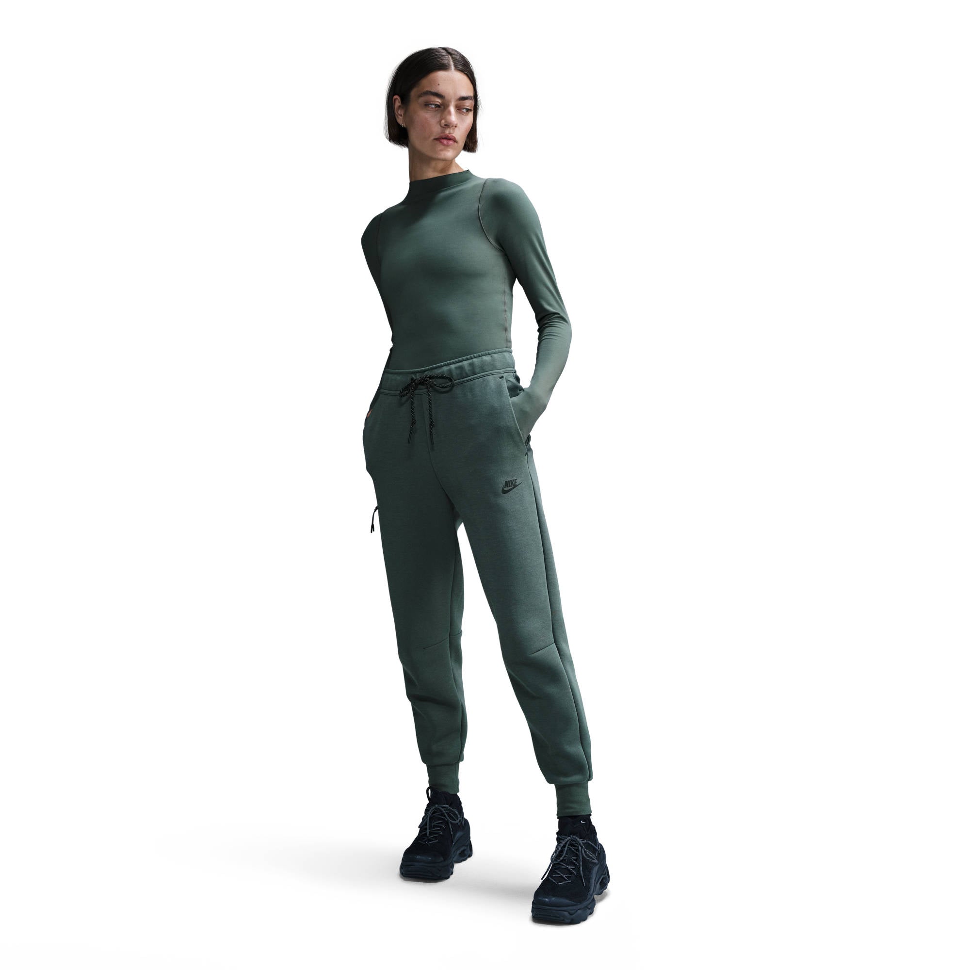 NIKE W NSW TCH FLC MR JGGER 2 Trainingshosen & Jogginghosen NIKE