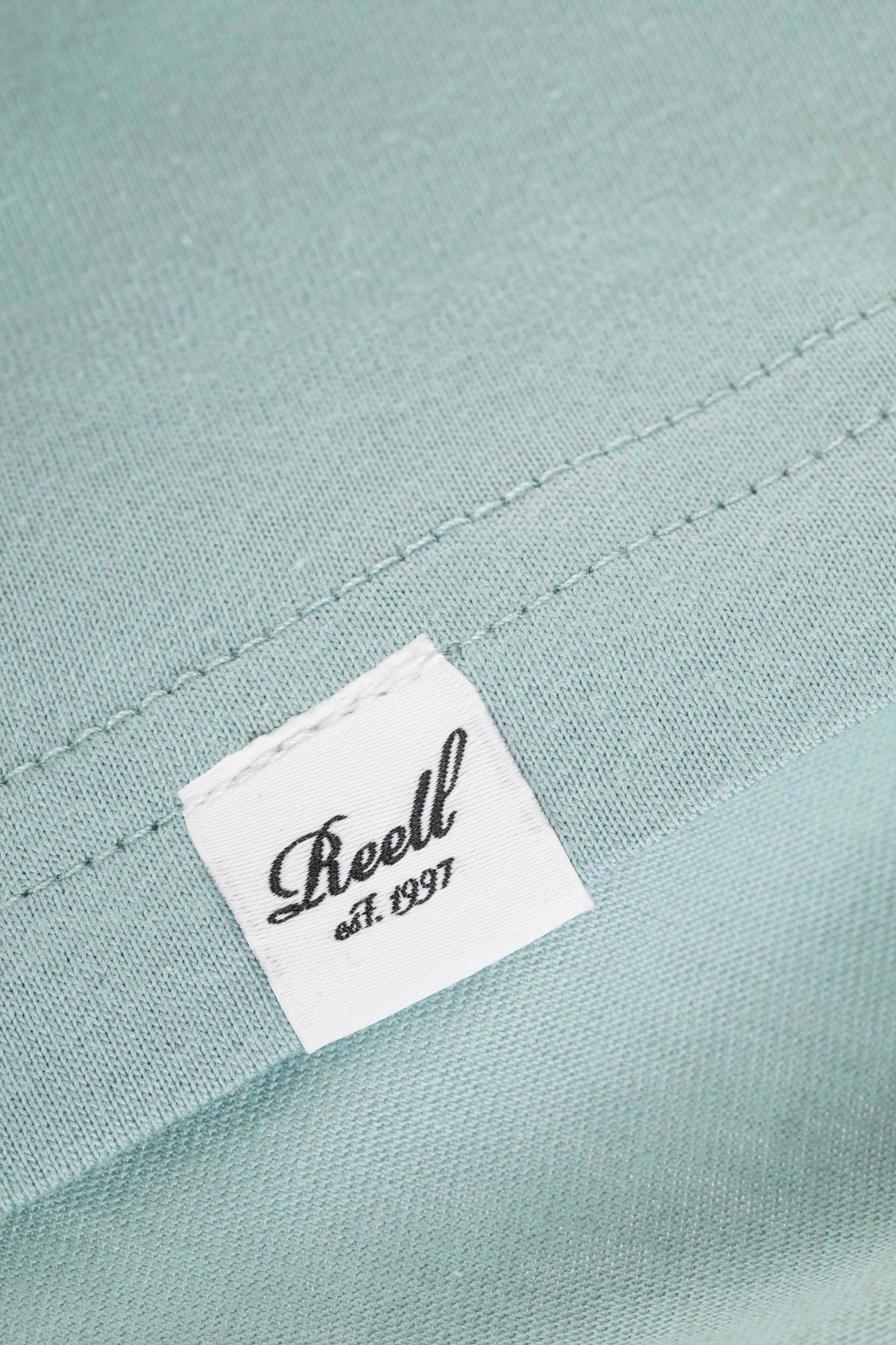 REELL Staple Logo T-Shirt Freizeitshirts /-hemden REELL
