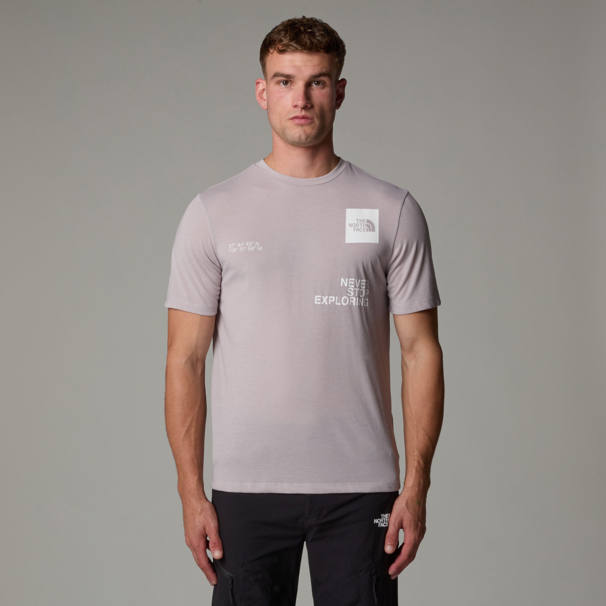 THE NORTH FACE M MOUNTAIN FOUNDATION COORDINA TNF BLACK Trainingsshirts THE NORTH FACE