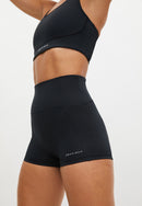 RÖHNISCH Flattering Curved Hotpants Trainingshosen & Jogginghosen RÖHNISCH 0001 Black XS